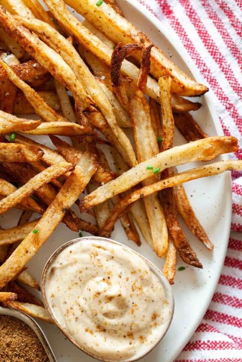 Baked Old Bay Fries with Quick Aioli — Marley's Menu Old Bay Dip, Old Bay Aioli, Old Bay Fries, Lunch Sides, Boston Food, Aioli Recipe, Food Homemade, Baked Fries, Fries Recipe