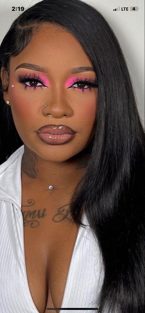 Pink Eye Makeup Looks Black Women, Pink Make Up Black Women, Pink Under Eye Makeup Looks Black Women, Bratz Makeup Black Women, Natural Pink Makeup Looks Black Women, Creative Pink Makeup, Hot Pink Makeup Looks Black Women, Pink Birthday Makeup For Black Women, Dark Skin Eye Makeup