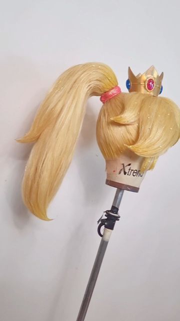 Princess Peach Wig Tutorial, Princess Peach Hairstyle, Princess Peach Hair, Princess Peach Wig, Cosplay Wig Tutorial, Cat Peach, Princess Peach Dress, Princess Peach Cosplay, Peach Cosplay