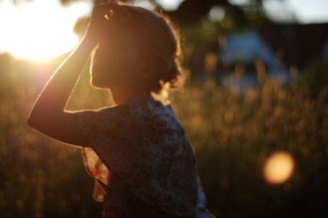 sunset Woman In Water, Wind Direction, Golden Sun, Summer Memories, Life Moments, Sweet Life, Pics Art, In Water, Beautiful Photography