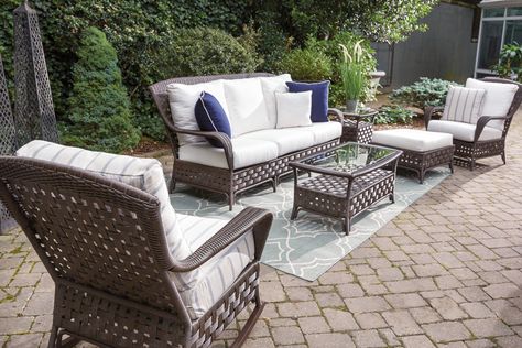 Sun, Sun, Sun, Here It Comes – The 5 Musts For The Ultimate Sun Room Design – Ciao Design Sun Room Design, Lloyd Flanders, Lloyd Loom, Sunroom Designs, Chair Ideas, Recycled Plastic Furniture, Built In Grill, Patio Lounge, Pool Furniture