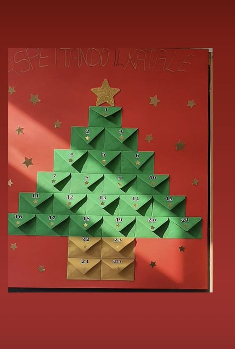 Christmas Tree Calendar, Adventski Kalendar Ideje, Advent Calendar Kindergarten, Class Advent Calendar, Christmas Calendar For Kids, Activity Advent Calendar, Advent Calendar Diy, Advent Calendar Activities, New Year Diy