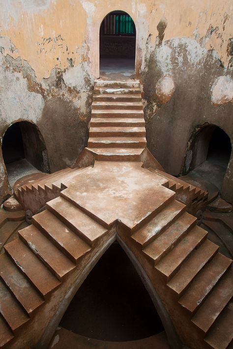 https://flic.kr/p/7yfcjF | Stairs at the water palace | Sumur Gumuling is an underground mosque at the Taman Sari water palace. Yogyakarta, Java, Indonesia. Taman Sari, Central Java, Quotes About Photography, Stair Steps, Stairway To Heaven, Ancient Architecture, Abandoned Places, Art And Architecture, Java