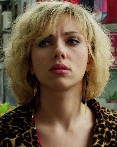 Scarlett Johansson Lucy, Scarlett Johansson Movies, Dark Warrior, She Movie, Natasha Romanoff, Beauty Art, Scarlett Johansson, Black Widow, Fashion Stylist