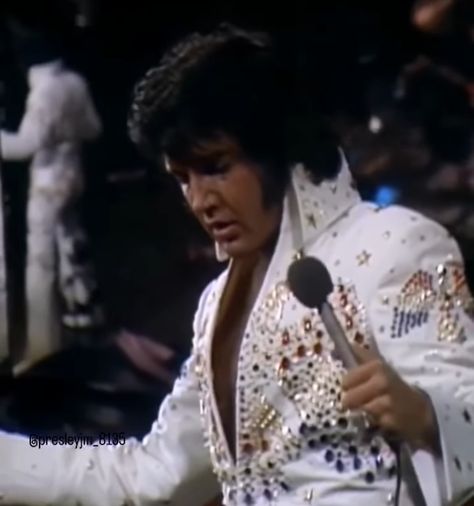 Elvis Concert, If I Can Dream, Elvis Movie, King Elvis Presley, Forever Mine, Elvis Presley Pictures, Elvis Movies, Elvis Presley Photos, Hawaii Usa