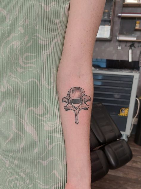 Sheep vertebrae anatomy tat done at equinox tattoo plymouth. Tattoo Of Vertebrae, Vertabre Tattoos, Vertebra Tattoo, Vertebrae Tattoo, Equinox Tattoo, Anatomy Tattoo Ideas, Vertebrae Anatomy, Anatomy Tattoo, Brain Tattoo