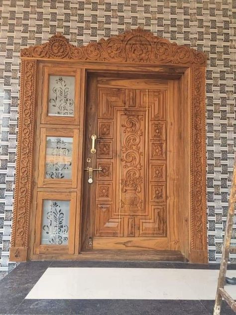 Teak Wood Main Door Frame Design, Main Door Arch Design Entrance, South Indian Main Door Design, Main Door Frame Design Entrance, Teak Wood Main Door Design Entrance Indian, Teak Wood Main Door Design, Indian Main Door Designs, Single Main Door Designs, Main Door Design Photos