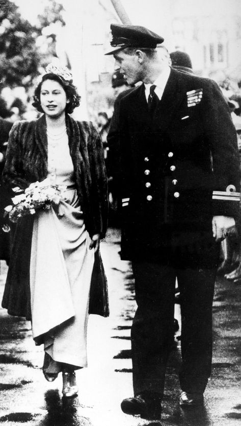 Queen Elizabeth II and Prince Philip’s Youthful Romance | Vanity Fair Royalty Style, Elizabeth Philip, Elizabeth Queen, Young Queen Elizabeth, Rainha Elizabeth Ii, Reine Elizabeth Ii, Royal Family England, Elisabeth Ii, Prince Phillip