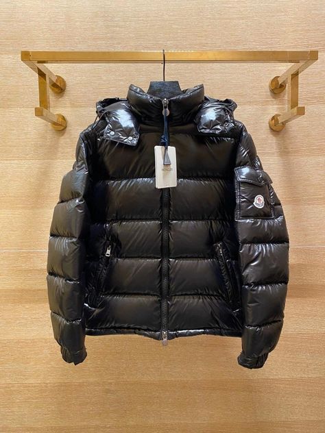 Ski Closet, Moncler Maya, Boys Coats, Designer Jackets For Men, Men Parka, Mens Down Jacket, Hip Hop Cap, Cap Patterns, Moncler Jacket