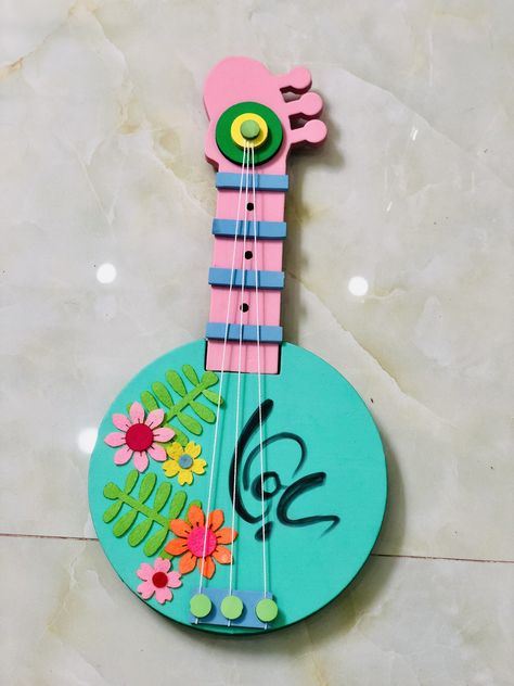 Instruments Out Of Recycled Materials, Making Instruments Out Of Recycled Materials, Musical Instruments From Recycled Stuff, Musical Instruments Recycled Materials, Instrumentos Musicales Reciclados, Musical Instrument With Recycled Materials, Homemade Musical Instruments, Bond Paper Design, Diy Crafts For Girls