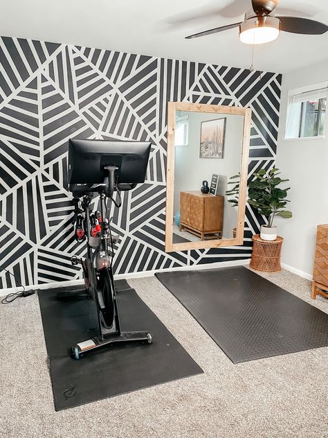 Peloton Room Ideas, Peloton Room, Small Home Gyms, Small Home Gym Ideas, Home Gym Basement, Home Gym Ideas, Small Home Gym, Workout Room Home, Home Gym Garage