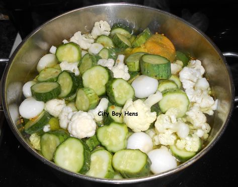 How To Make Great Sweet Mixed Pickles | City Boy Hens Sweet Pickled Cauliflower Recipe, Sweet Mixed Pickles, Canning Sweet Pickles, Sweet Pickles Homemade, Sweet Pickles Recipe, Pickle Recipes Homemade, Pickled Cauliflower, Mixed Pickle, Making Grilled Cheese