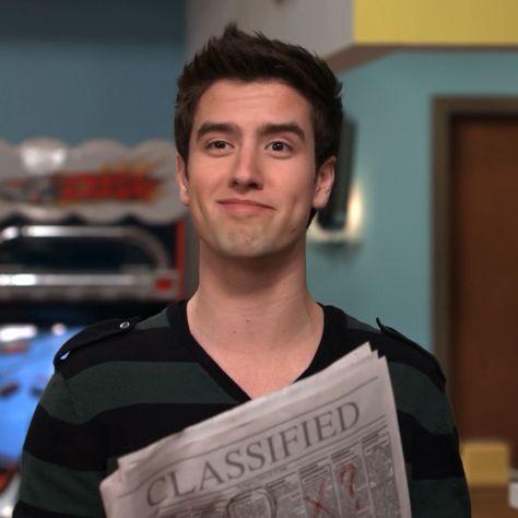 Logan Mitchell, Logan Btr, Logan Big Time Rush Icon, Logan Mitchell Big Time Rush, Big Time Rush Logan, Logan Henderson Big Time Rush, Big Time Rush Behind The Scenes, Big Time Rush Magazine, Big Time Rush Memes Funny