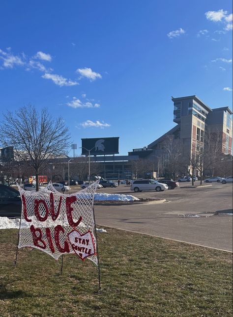 Msu Campus, Blake Sheldon, College Vision Board, Lavish Lifestyle, Lansing Michigan, Dream School, Michigan State University, Michigan State, Go Green