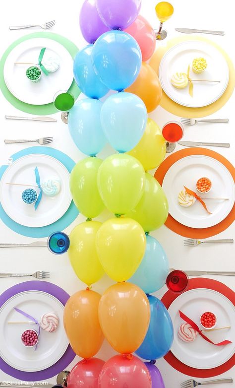 Rainbow Tablescape & DIY Balloon Garland - simple & fun ideas for styling a creative rainbow table with colorful balloon party decor as a table runner! | BirdsParty.com @birdsparty Pearl Balloons, Cat Balloons, Ballon Party, Rainbow Parties, Diy Balloon, Rainbow Birthday Party, Fun Birthday Party, Rainbow Balloons, Rainbow Theme