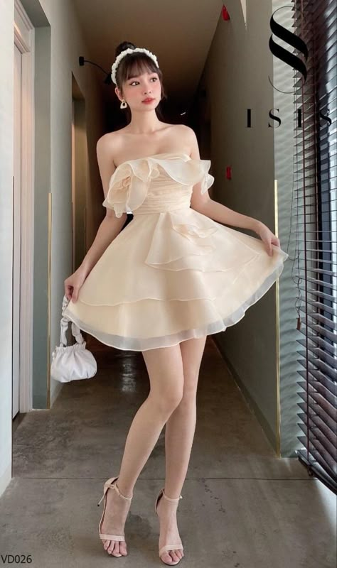 Korean Princess Outfit, Event Dresses Elegant Short, Korean Girl Fashion Dress, Korean Fashion Dress Party, Korean Fashion Dress, Pretty Prom Dresses, Princess Outfits, Korean Girl Fashion, Glam Dresses