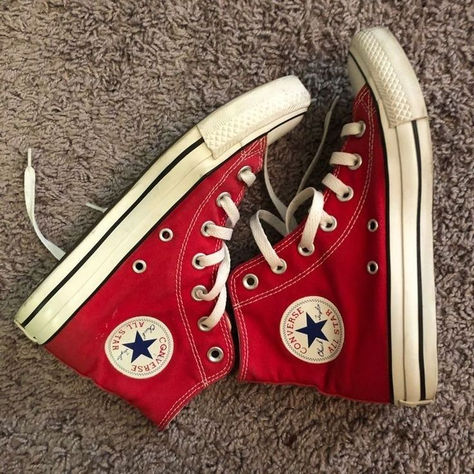 Max Mayfield Aesthetic, Zapatillas All Star, Mode Converse, Converse Aesthetic, Max Mayfield, Dr Shoes, Converse Red, Red Converse, All Stars Converse