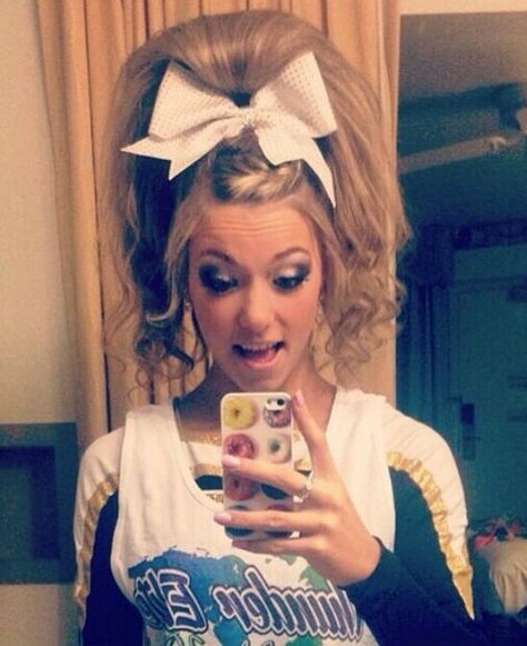 gorgeous cheer hair Cheer Hair Poof, Cheer Ponytail, Teased Ponytail, Hair Poof, Cheer Tryouts, Hair Projects, Cheer Life, Cheer Hair, Fabulous Hair