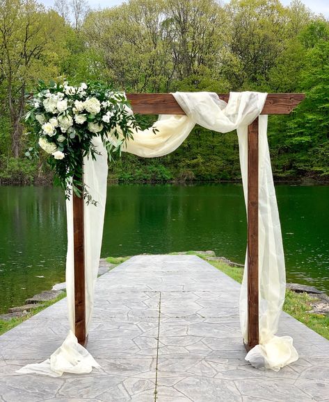 Rustic Wedding Arbor Decorations, Wedding Arch Cheap, Wedding Arch Homemade, Backyard Wedding Arbor Ideas, Wedding Outdoor Alter Ideas, Garden Arbor Wedding Arch, Flowers For Arbor Wedding, Arbor With Draping, Wedding Arch With Fabric And Flowers