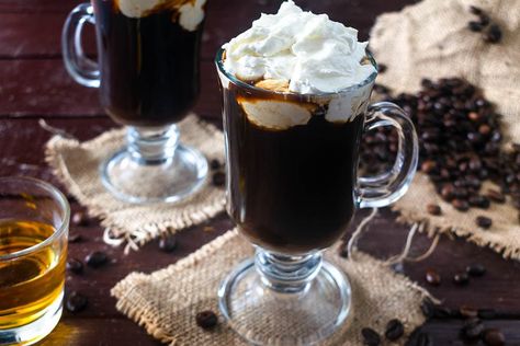 10 Delicious After-Dinner Coffee Drinks (With Recipes) - Coffee Affection After Dinner Coffee Cocktails, After Dinner Coffee Drinks, Coffee Websites, Honey Liquor, Alcoholic Coffee Drinks, Summer Coffee Drinks, Fall Coffee Recipes, Irish Coffee Recipe, Spanish Coffee