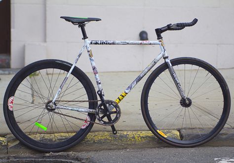 The Fixie is Dead, Long Live the Fixie! | GearJunkie Premium Rush, Bicycle Track, Bike Messenger, Bicycle Types, Fixed Gear Bicycle, Fixed Bike, Rat Bike, Urban Bike, Fixie Bike