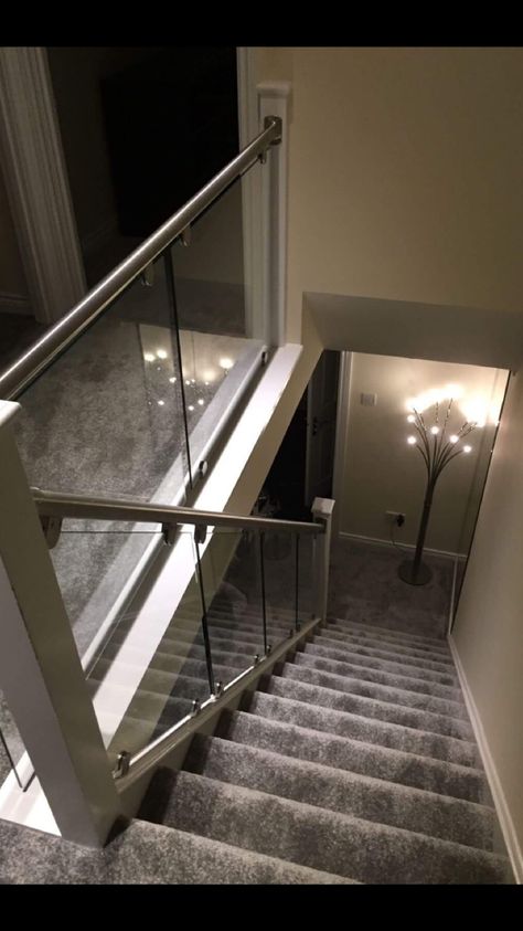 Small Glass Staircase Ideas, Glass Stair Banister, Glass Stair Case Railing, Hallway Glass Bannister Ideas, Glass Banisters Stairs, Glass Landing Banister, Uk Staircase Ideas, Glass Bannister Ideas, Glass Staircase Ideas