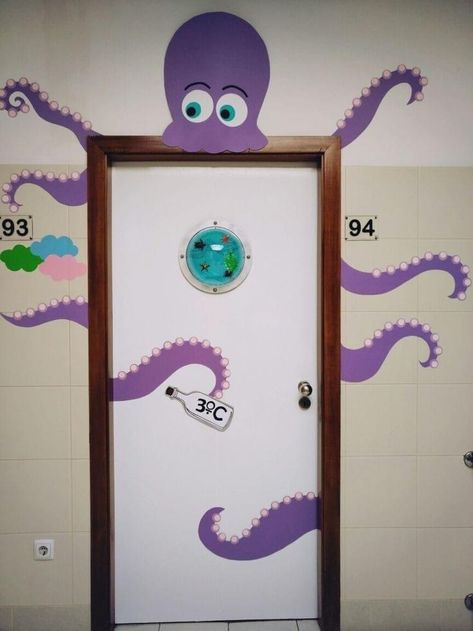 Ocean Classroom, Under The Sea Crafts, Under The Sea Decorations, Ocean Theme Classroom, Underwater Theme, School Doors, Sea Decor, Under The Sea Theme, Sea Crafts