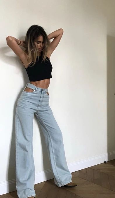 Casual Sporty Outfits, Cut Out Jeans, Jeans Outfit Casual, The Eagles, Easy Style, Outfit Jeans, Influencers Fashion, Sporty Outfits, Work Outfits Women