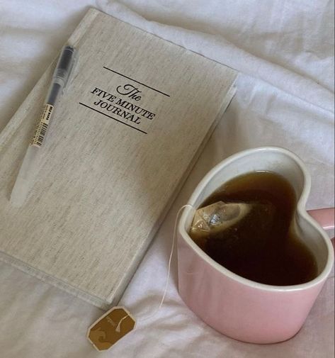 Anastasia Allen, 5 Minutes Journal, Healthy Girl, Journal Aesthetic, Lana Del Ray, A Cup Of Coffee, What’s Going On, Gratitude Journal, Cup Of Tea