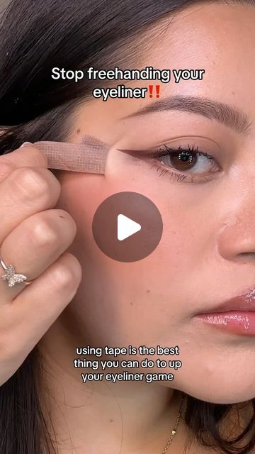 Tightlining Eyes, Smokey Cat Eye Makeup, Glam Rock Makeup, Cat Makeup Tutorial, Eyeliner Tape, Cat Eye Eyeliner, Huda Beauty Palette, Contouring Techniques, Eyeliner Application