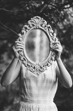 Girl holding a mirror with her reflection in it art | Mirrors ... Mirrors Niall Horan, Francesca Woodman, Mirror Illustration, Mirror Drawings, Mirror Photography, Conceptual Photography, Through The Looking Glass, Look In The Mirror, Mirror Image