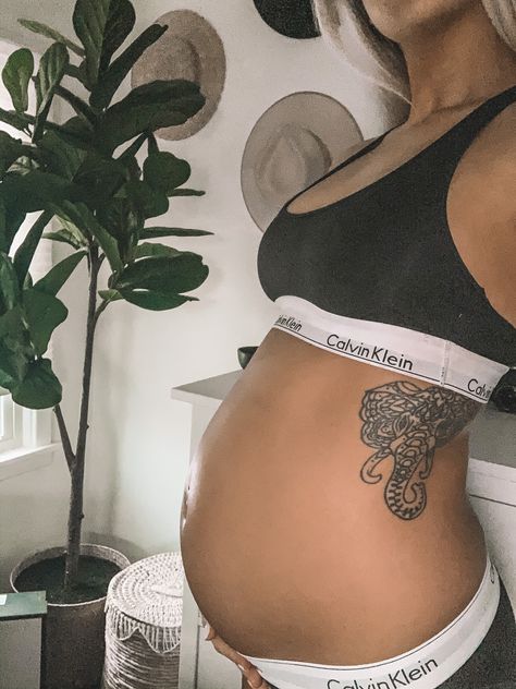 Pregnant Tattooed Women, Stomach Tattoo, Tattooed Women, My Calvins, Stomach Tattoos, Elephant Tattoo, Elephant Tattoos, Elephant Love, Pregnancy Outfits