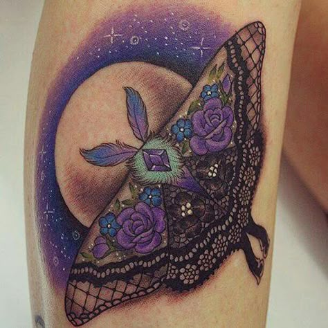 PURPLE moth Bat Tattoo, Inspiration Tattoo, Tattoos Geometric, Moth Tattoo, 1 Tattoo, Design Tattoo, Tattoo Designs For Women, Skin Art, Love Tattoos