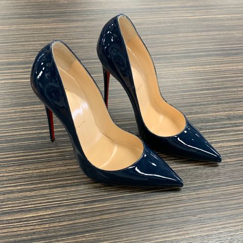 Nwt Christian Louboutin So Kate 120 Patent Heels. Size 39 1/2, Size 9 In Us. 4 Inch Heel. Brand New Never Worn. Navy With The Signature Red Bottoms. Comes With The Original Box, Dust Bag, And Replacement Heel Tips. Venus Leo, So Kate Louboutin, Dark Blue Heels, Elegant Shoes Heels, Luxury Pieces, Navy Blue Bag, Navy Blue Heels, Blessed Wednesday, Navy Heels