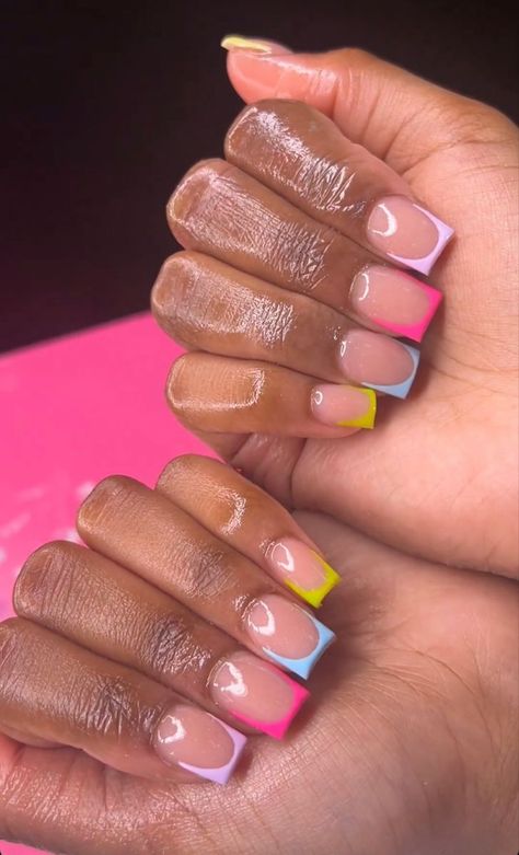 There's a new beauty trend taking over Instagram and it's absolutely stunning. Say hello to "quartz nails". Square Nails Different Colors, Colored Short French Tip Nails, Colorful Nails Black Women, Short Summer French Tip Nails, Cute Short French Tip Nails With Design, Colorful Short Acrylic Nails, Short Nail Styles Black Women, Nails With Colorful Tips, Short Nail Designs Black Women