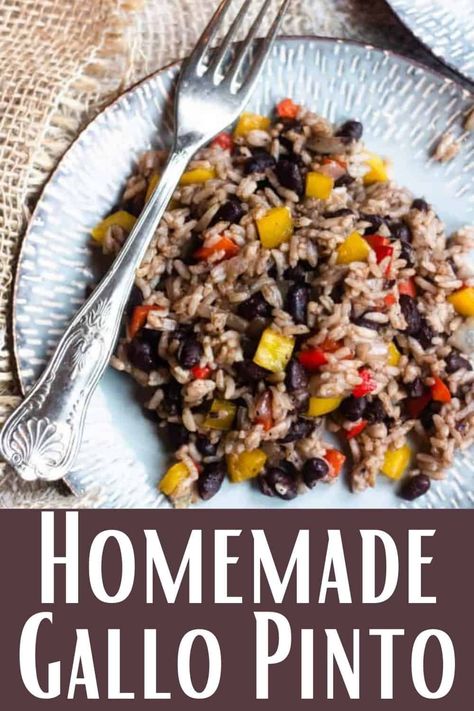 This recipe from Costa Rica was probably my favorite recipe to come out of the country! Gallo Pinto is a rice and beans dish from Costa Rica. It’s made with white rice, black beans, some peppers, and then the special ingredient, Lizano. Eggs And Tortillas, Rice Black Beans, Gallo Pinto, Rice And Beans Recipe, South American Recipes, Rice And Beans, Easy Rice Recipes, Global Recipes, Breakfast Time