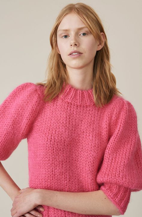 Hand Knit Wool Puff Sleeve Pullover, Hot Pink Knitting Paterns, Pink Knit Sweater, Fall Winter Wardrobe, Pink Knit, Thick Sweaters, Sweater Crochet Pattern, Mohair Sweater, Crafts Projects, Knit Fashion