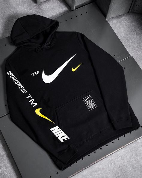 Nike Merch, Streetwear Hoodie Design, Polo T Shirt Design, Nike Clothes Mens, Branded Apparel, Sporty Wear, Nike Apparel, Nike Sportswear Mens, Nike Clothing