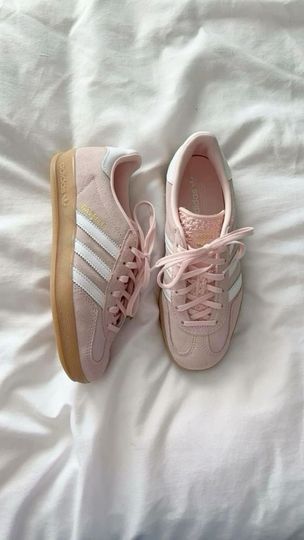 Adidas Gazelle Pink, Pink Campus, Preppy Shoes, Brown And Pink, Adidas Campus, Adidas Gazelle, Cute Shoes, Adidas Shoes, Girly Things