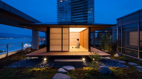 Kengo Kuma teahouse in Vancouver Kengo Kuma Interior, Kengo Kuma Architecture, Civic Architecture, Tea House Design, Lebbeus Woods, Japanese Tea House, Louis Kahn, Steven Holl, Rem Koolhaas