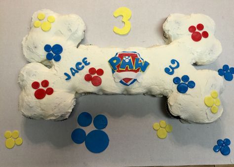 Paw patrol pull apart cupcake cake bone snapped Paw Patrol Pull Apart Cupcakes, Cupcake Cakes Pull Apart, Pull Apart Cupcake, Dog Themed Birthday Party, Pull Apart Cupcake Cake, Paw Patrol Birthday Cake, Pull Apart Cake, Cake Pulls, Girls 3rd Birthday