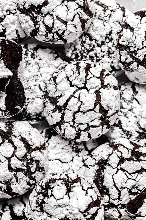 Chocolate Crinkle Cookies Recipe, Crinkle Cookies Recipe, Chocolate Crinkle, Gluten Free Cookie Recipes, Chocolate Crinkle Cookies, Cookie Recipes Homemade, Chocolate Crinkles, Chocolate Pretzels, Crinkle Cookies