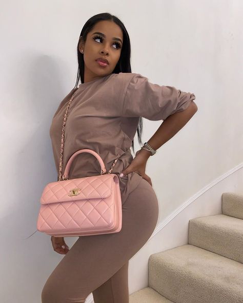 Taina W. on Twitter: "💕 @FashionNova fashionnovapartner… " Taina Williams, Cozy Streetwear, Lori Harvey, Chill Fits, Lady Dior Bag, Sport Wear, Y2k Fashion, Comfy Outfits, Chanel Classic