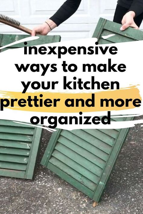 Budget friendly kitchen decor diys to help you with kitchen storage and organization. Easy diy ideas for kitchen decoration on a budget. Porch Valance, Kitchen Storage Hacks Diy, Budget Friendly Kitchen, Decoration On A Budget, Kitchen Decor Diy, Kitchen Crafts Diy, Furniture Repurposing, House Renos, Upcycled Kitchen