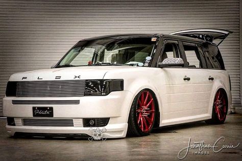 #phantom Ford Flex on custom airbag suspension  /// Photo credit: Jonathan Currie Ford Flex Custom Vehicles, Ford Flex Custom, Auto Ford, Dream Vehicles, Van Ideas, Chevy Avalanche, Ford Flex, Custom Muscle Cars, Porsche Boxster