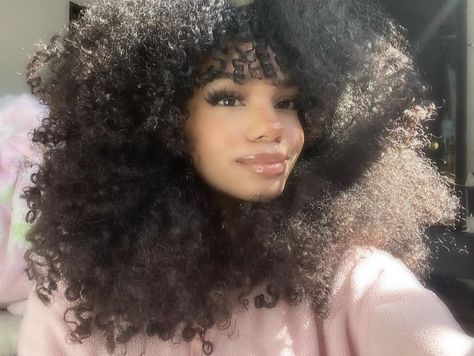 Girl Heaven, Pelo Afro, Beautiful Curly Hair, Natural Curls Hairstyles, Hairdos For Curly Hair, Strawberry Smoothie, Curly Girl Hairstyles, Dream Hair, Long Curly Hair