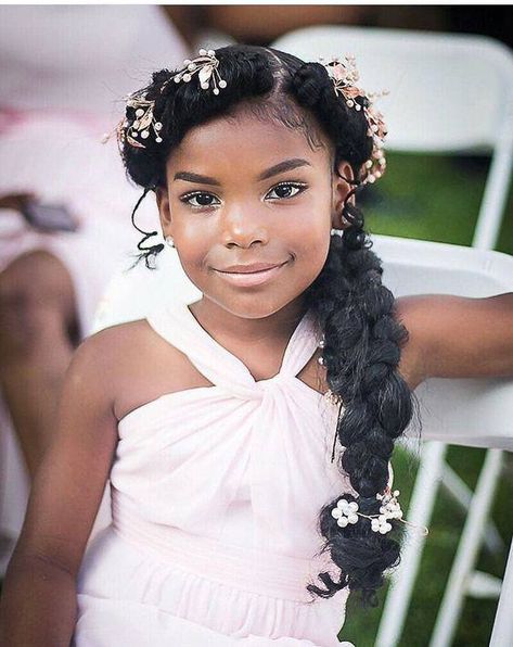 Flower Girl Wedding Hair, Wedding Hairstyles For Girls, Kids Hairstyles For Wedding, Daughter Hairstyles, Black Wedding Hairstyles, Natural Wedding Hairstyles, Wedding Braids, Flower Girl Hairstyles, Girls Braids