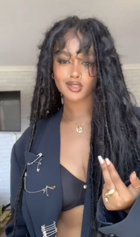 Faux Locks With Bangs, Tylathecurator Braids, Boho Black Hairstyles, Faux Locs With Curly Bangs, Shaved Sides Locs Black Women, Black Boho Hairstyles, Locs With Loose Hair, Boho Locs With Bangs, Dreads With Bangs Black Women