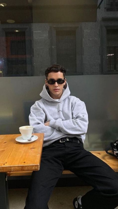 Outfit Informal, Boyfriend Outfit, Classy Streetwear, Instagram Jewelry, Black Jeans Outfit, Concept Clothing, Men Spring, Street Style Outfits Men, Mens Spring Fashion