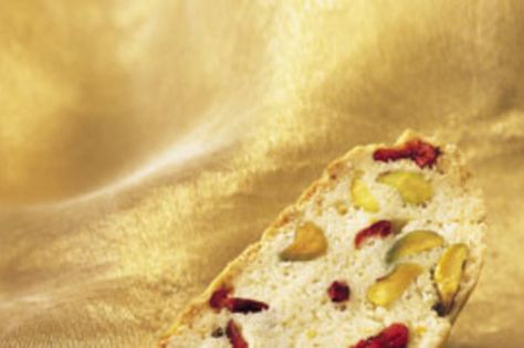 Holiday Biscotti with Cranberries and Pistachios Holiday Biscotti, Pistachio Recipes, Biscotti Recipe, Delicious Cookie Recipes, Scone Recipe, Test Kitchen, Baking Tips, Yummy Cookies, Cookie Bars